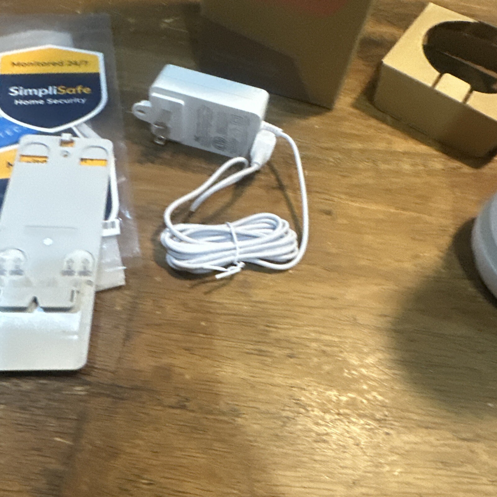 SimpliSafe Wireless Outdoor 1080P Camera White CMOB1. NO BATTERY System Lot!