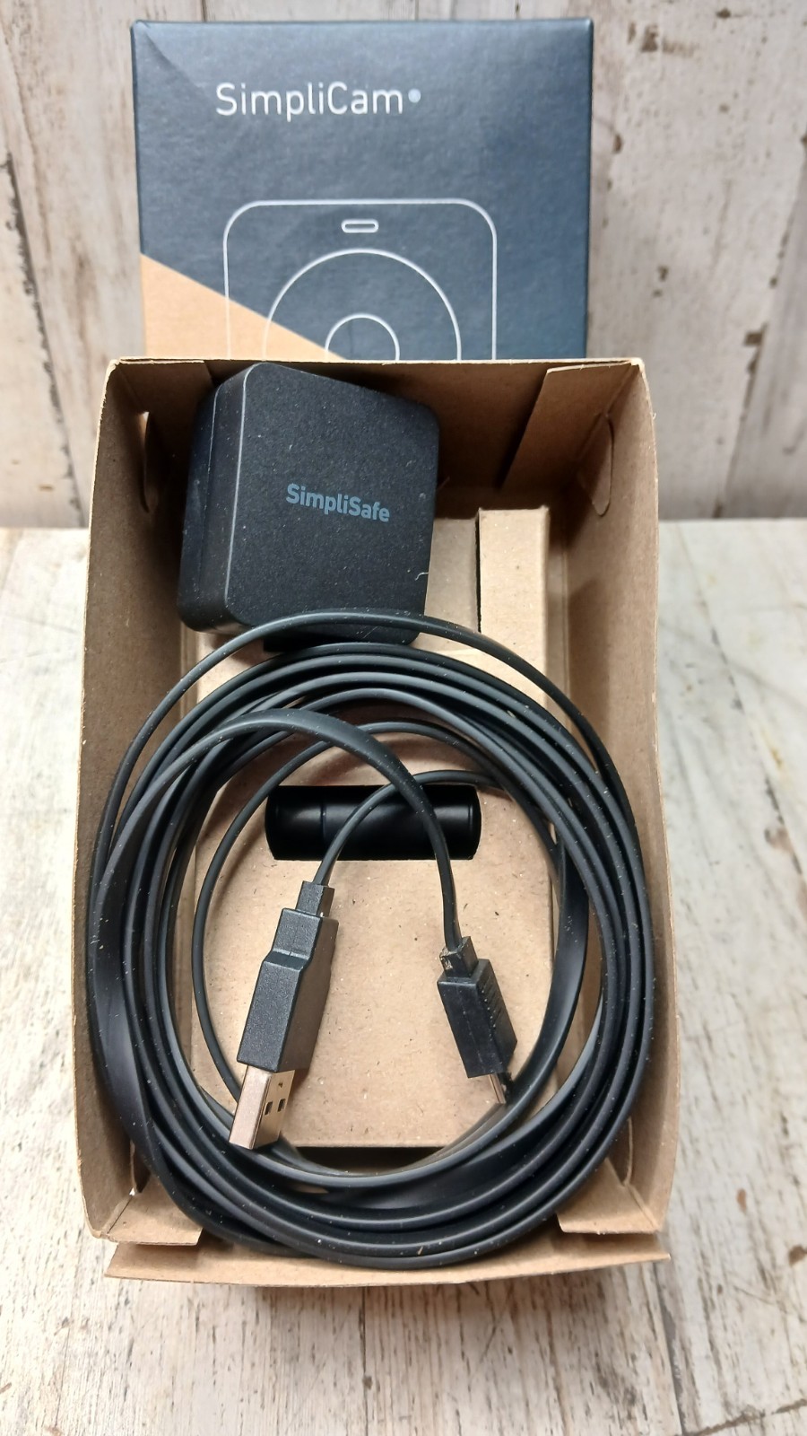 SimpliSafe Simplicam Security HD Camera in original box – SSCM1