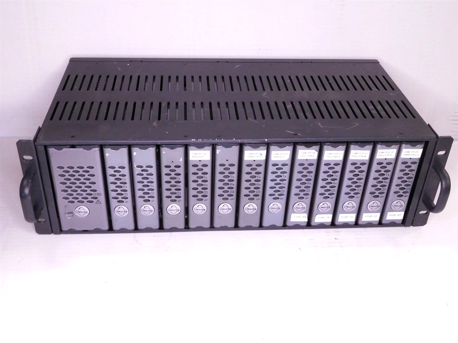 12x Pelco Video FR85011AMSTR Fiber Transmitter/Receiver Transceiver Rack (S28)
