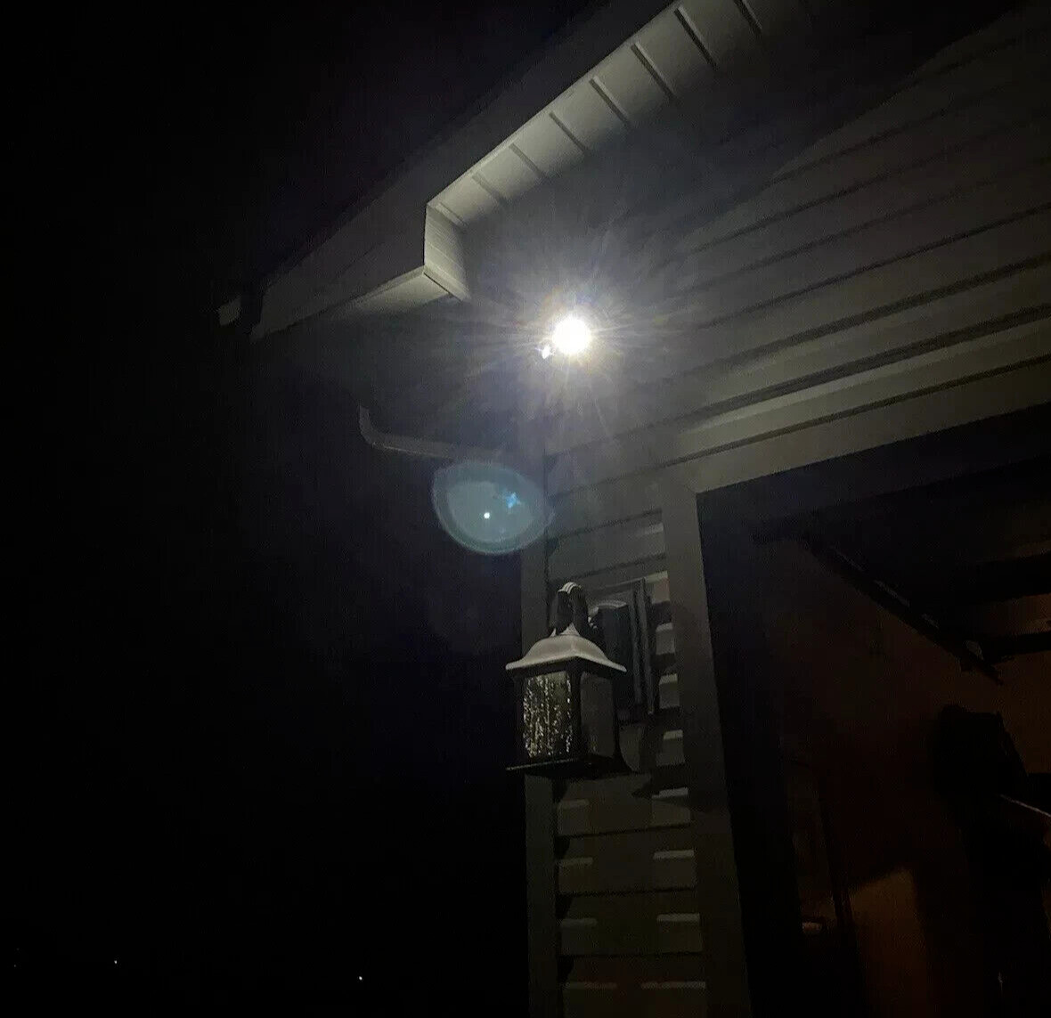 Arlo Ultra 2 4K Wireless 4 Camera Spotlight Security System with SmartHub White