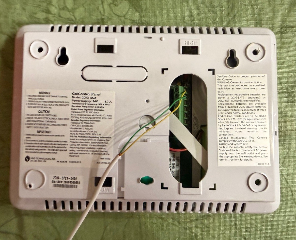 2gig Go Control Touch Screen Alarm Security Panel. Has 1 Line Across Display