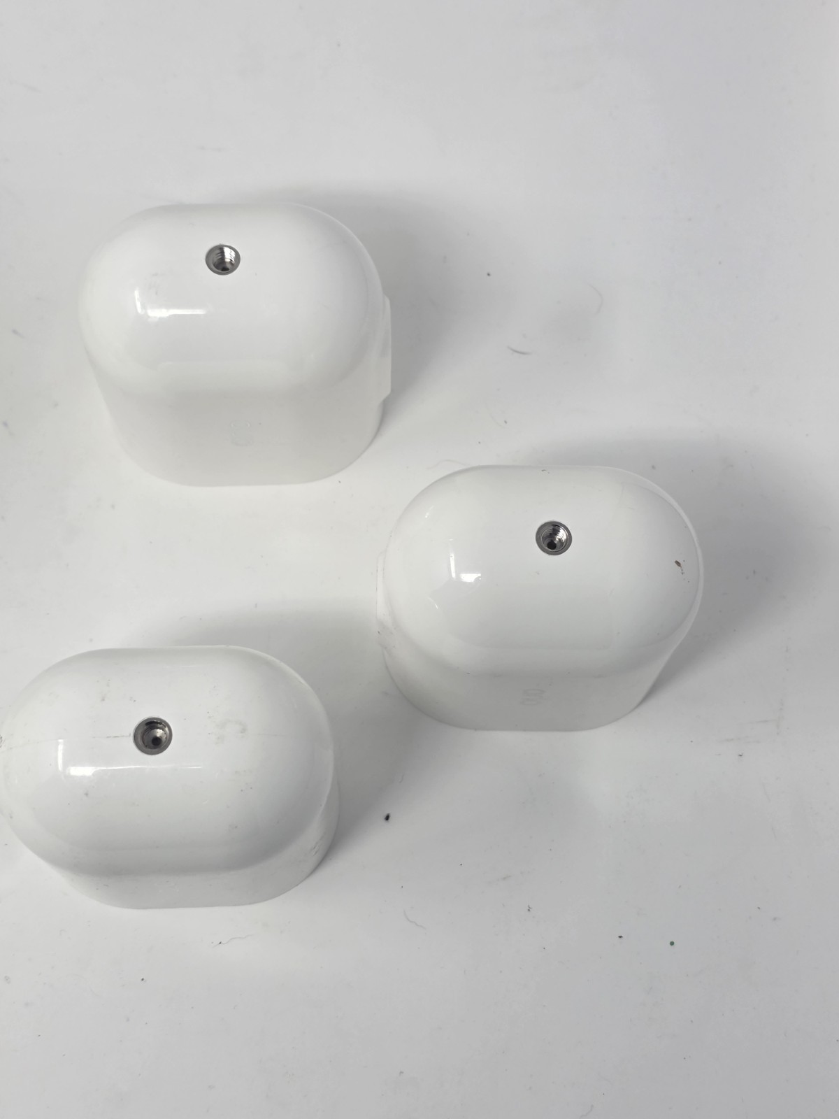 Arlo Camera Accessories, Batteries, Charges, Plugs And More.