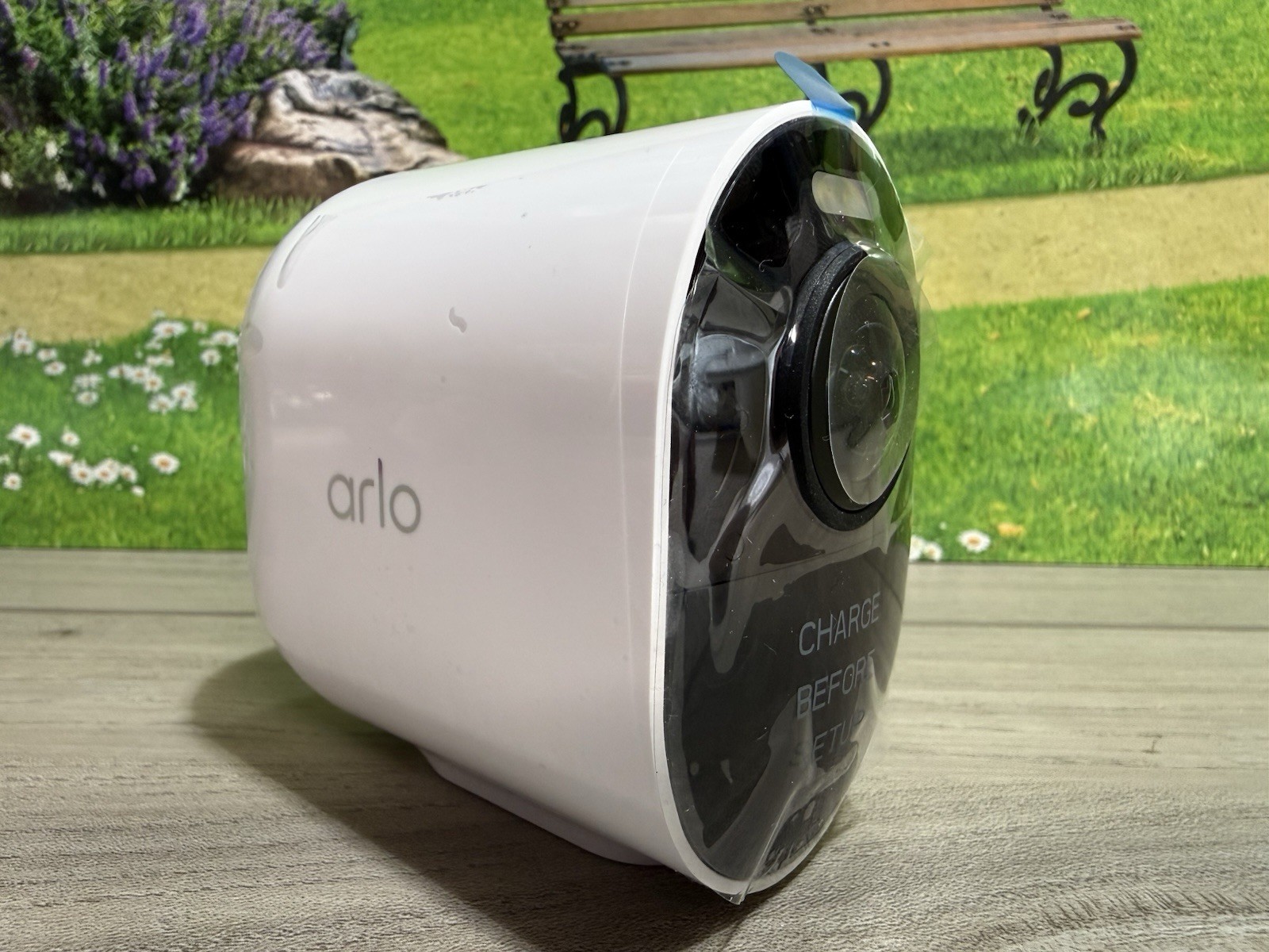 Arlo Ultra 3 UHD 4K Wireless Add-on Security Camera VMC5050 & Mount Kit
