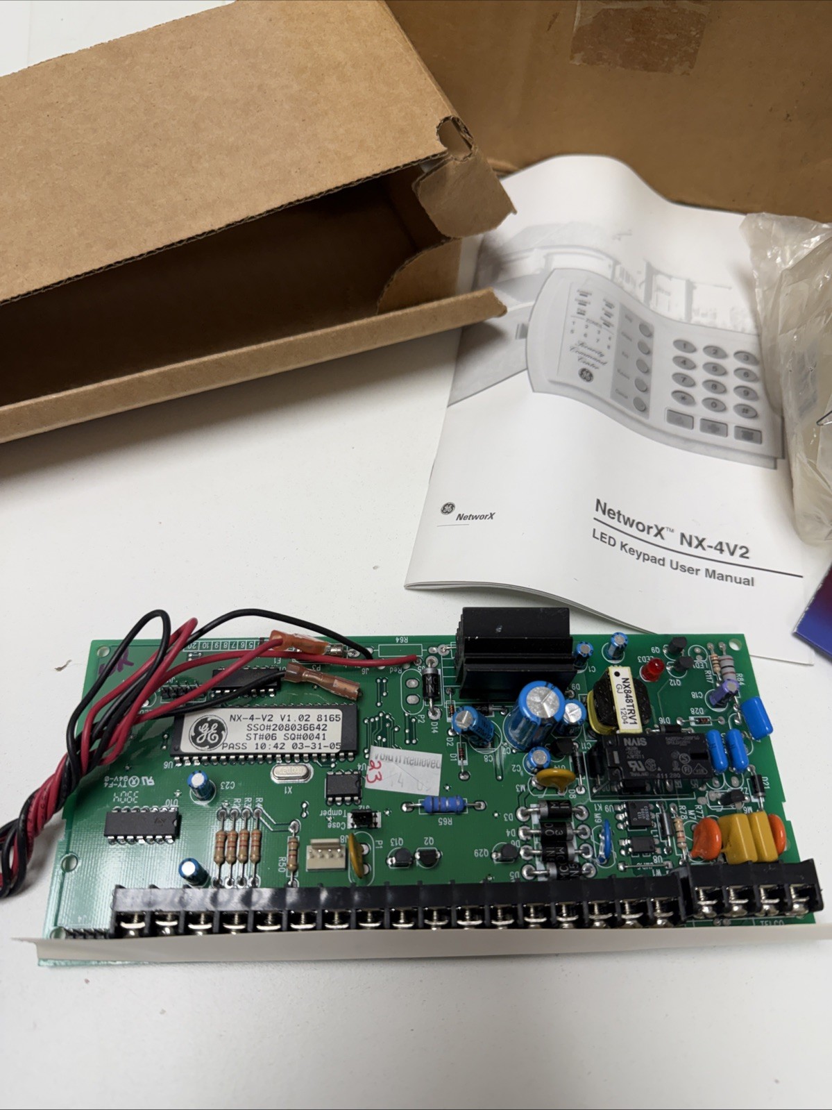 GE CADDYX Interlogix NX-4-V2 KIT 6032 Security System Control board NEW