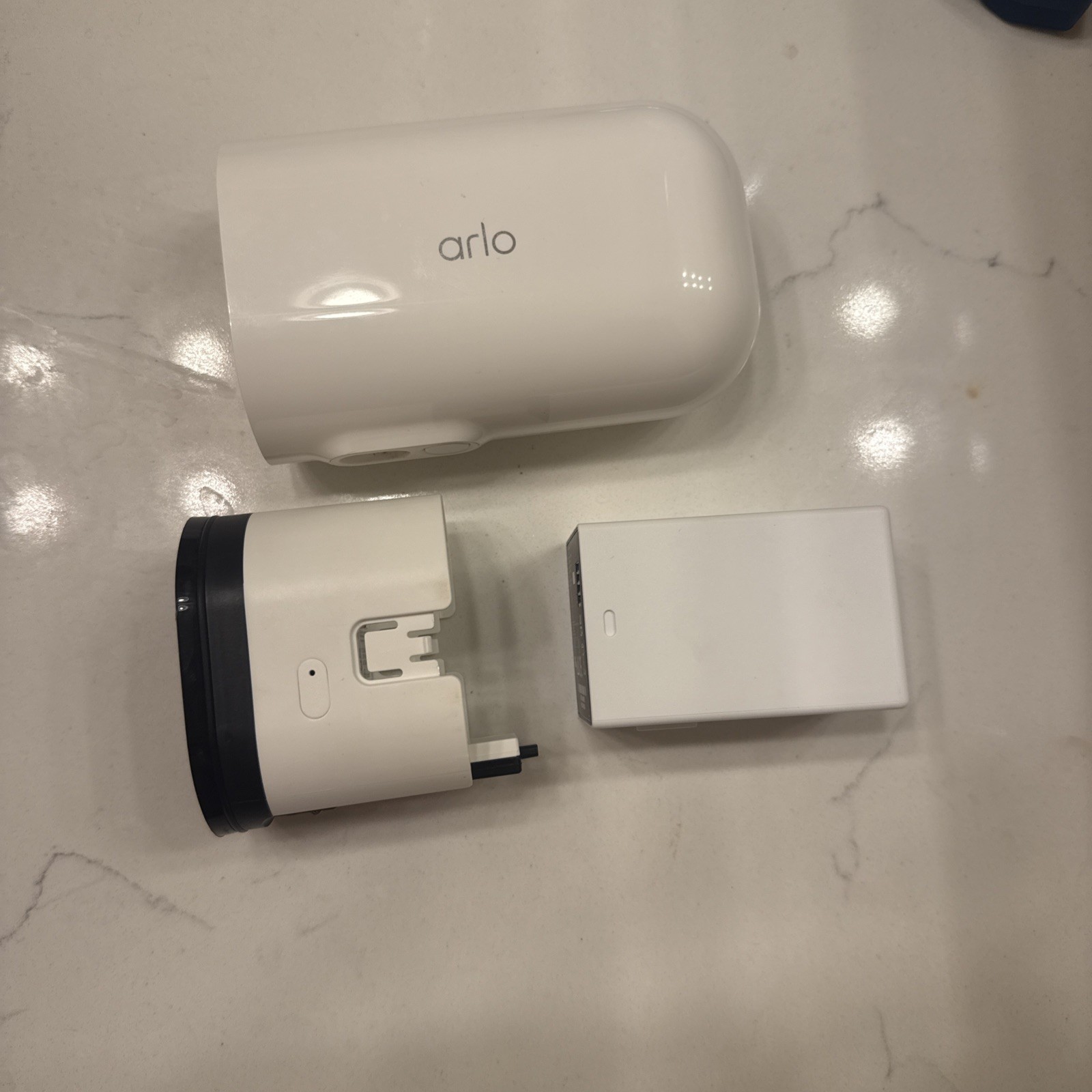 Arlo Pro 5S 2K Security Camera VMC4060P NO Mounting Plate (White)