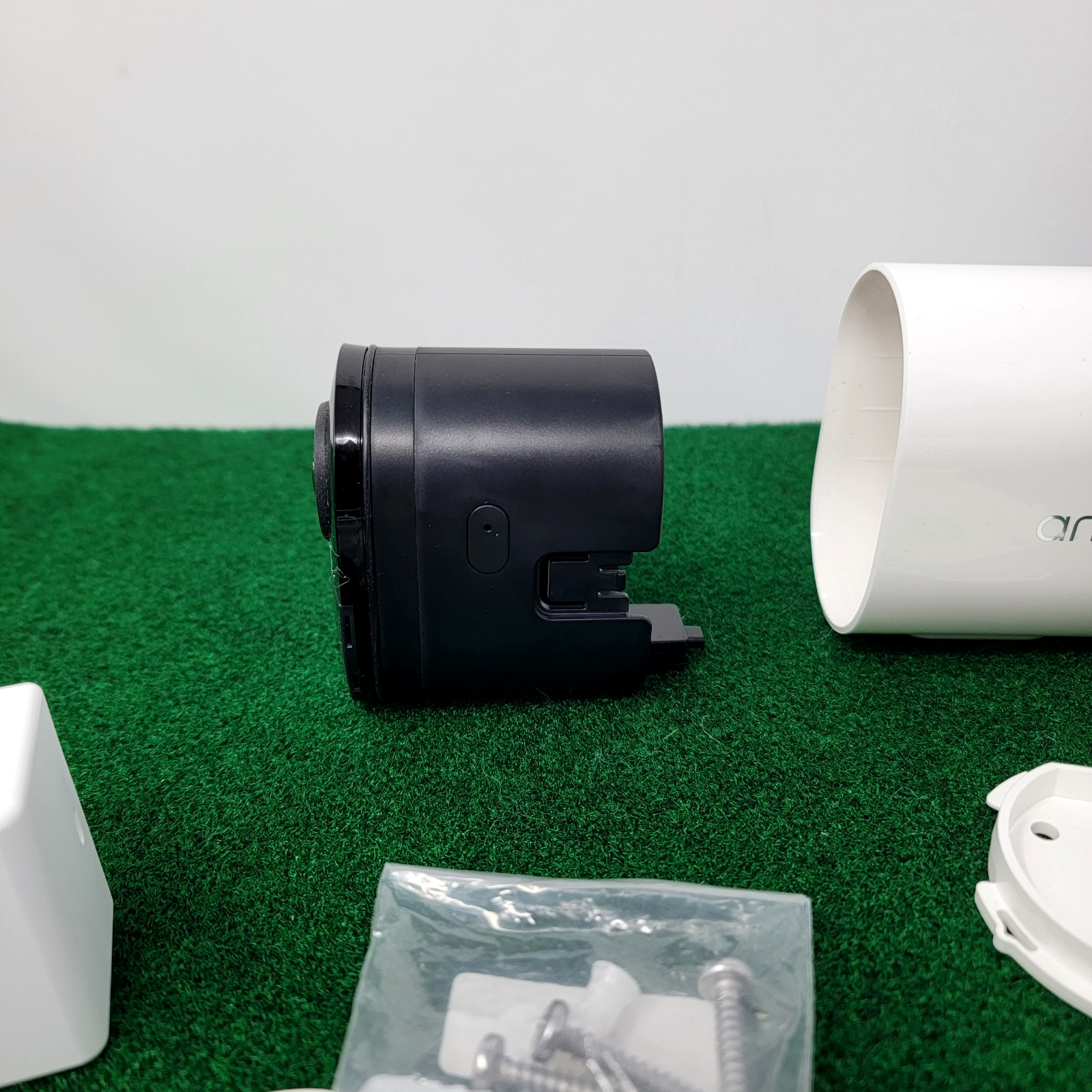 Arlo Ultra UHD 4K Add-on Security Camera – VMC5040 Battery Mount Charger Lot