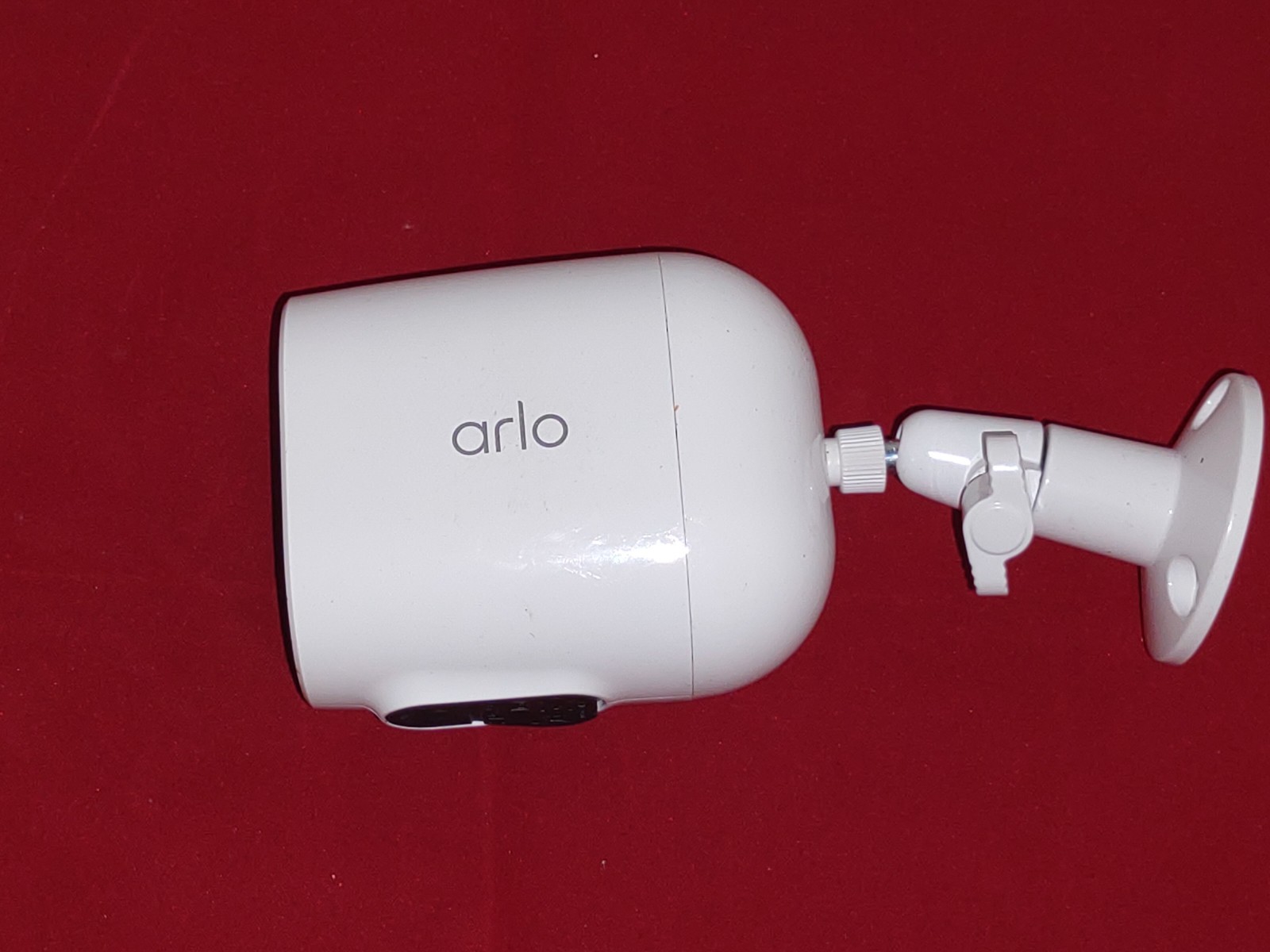 3X Arlo Essential Security Spotlight Camera Lot of 3 Cameras White (VMC2030)