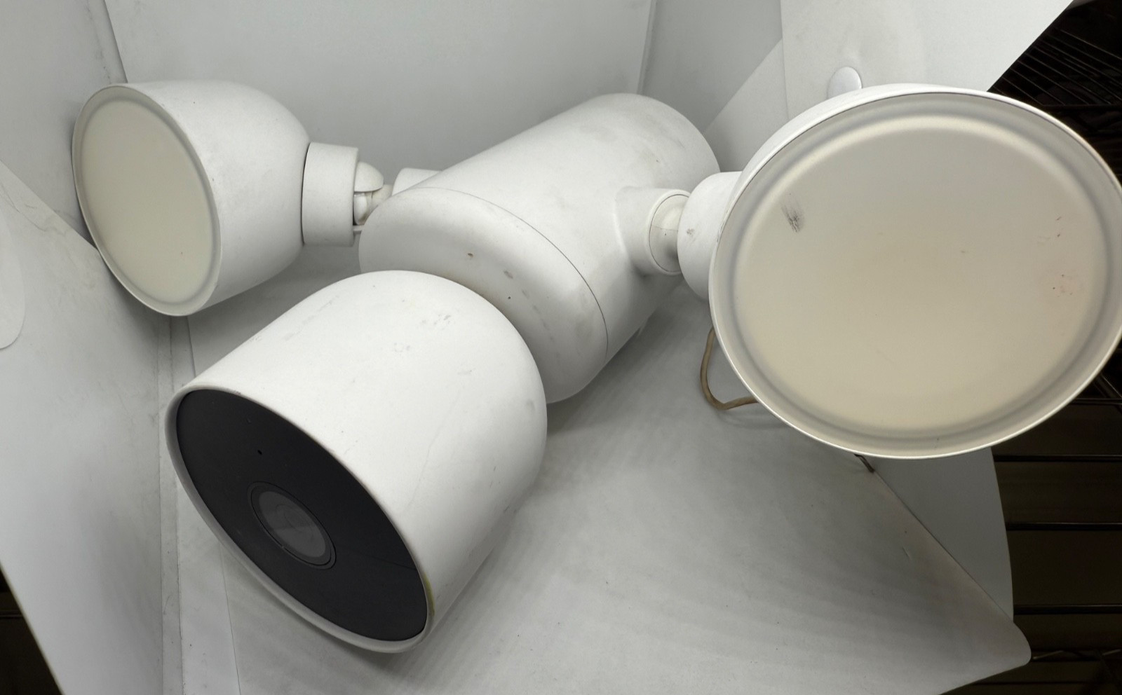 Google Nest Cam with Floodlight Outdoor or Wired Smart Security Camera White