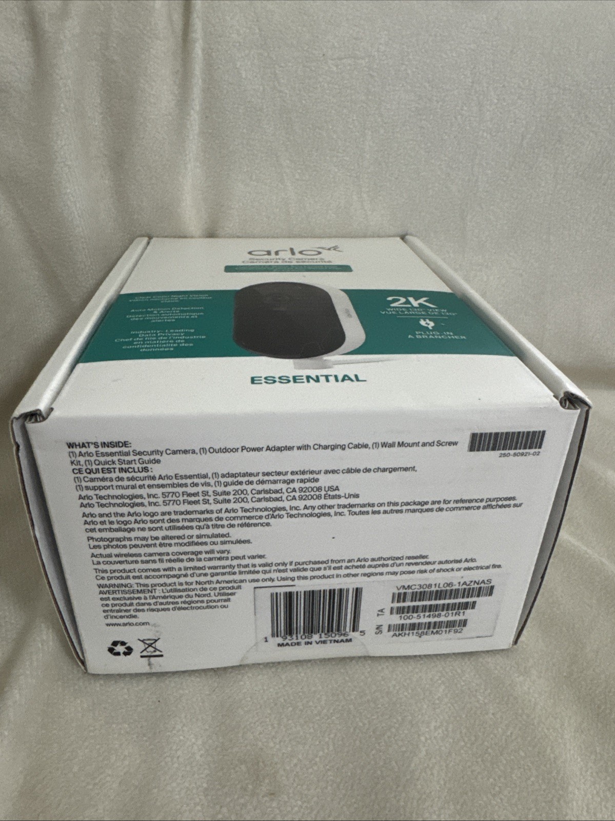 Arlo Essential 2K Camera White Wired Plug-In Outdoor WiFi + 6Mo Plan