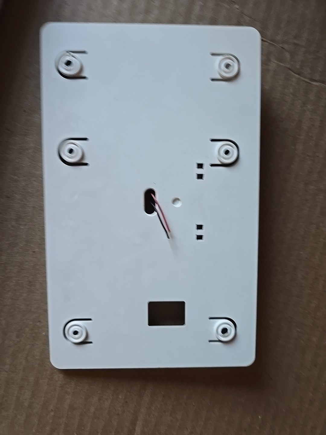 Vivint Smart Hub Control Panel VS-SH2000-C00 Model CP04.