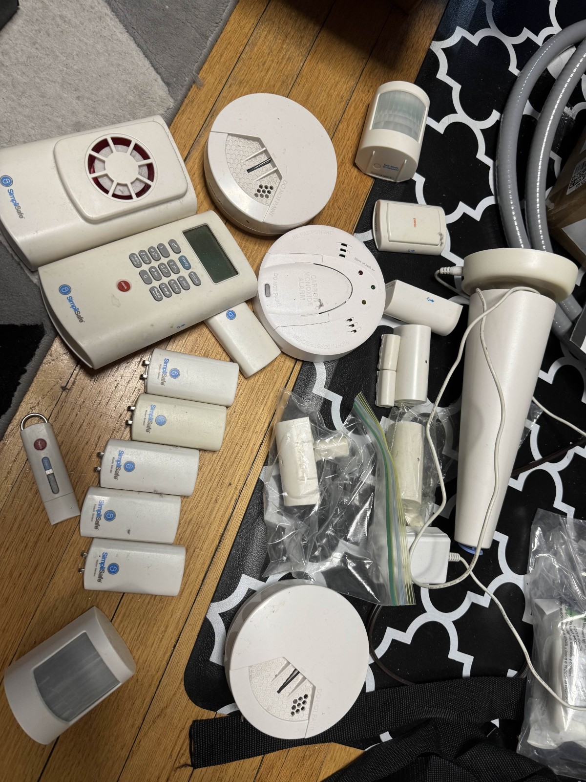 used SimpliSafe 1st Generation Original Security System Mixed Lot