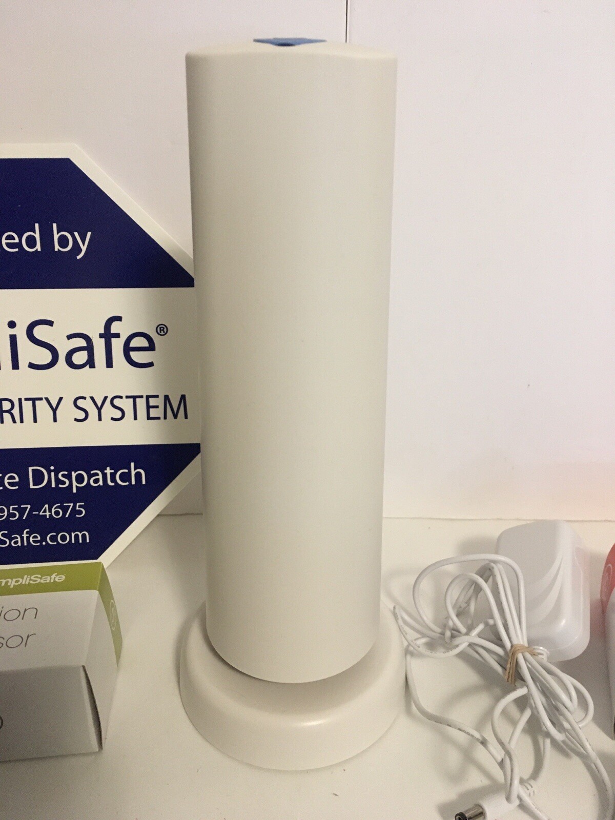 SimpliSafe Security System Lot Of 7 KeyPad,Motion/Entry Sensors,Siren,Remote