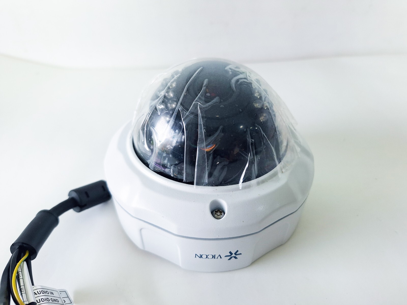 VICON V945D-W310MIR OUTDOOR FIXED NETWORK CAMERA DOME; 5 MP; H.264/H.265;
