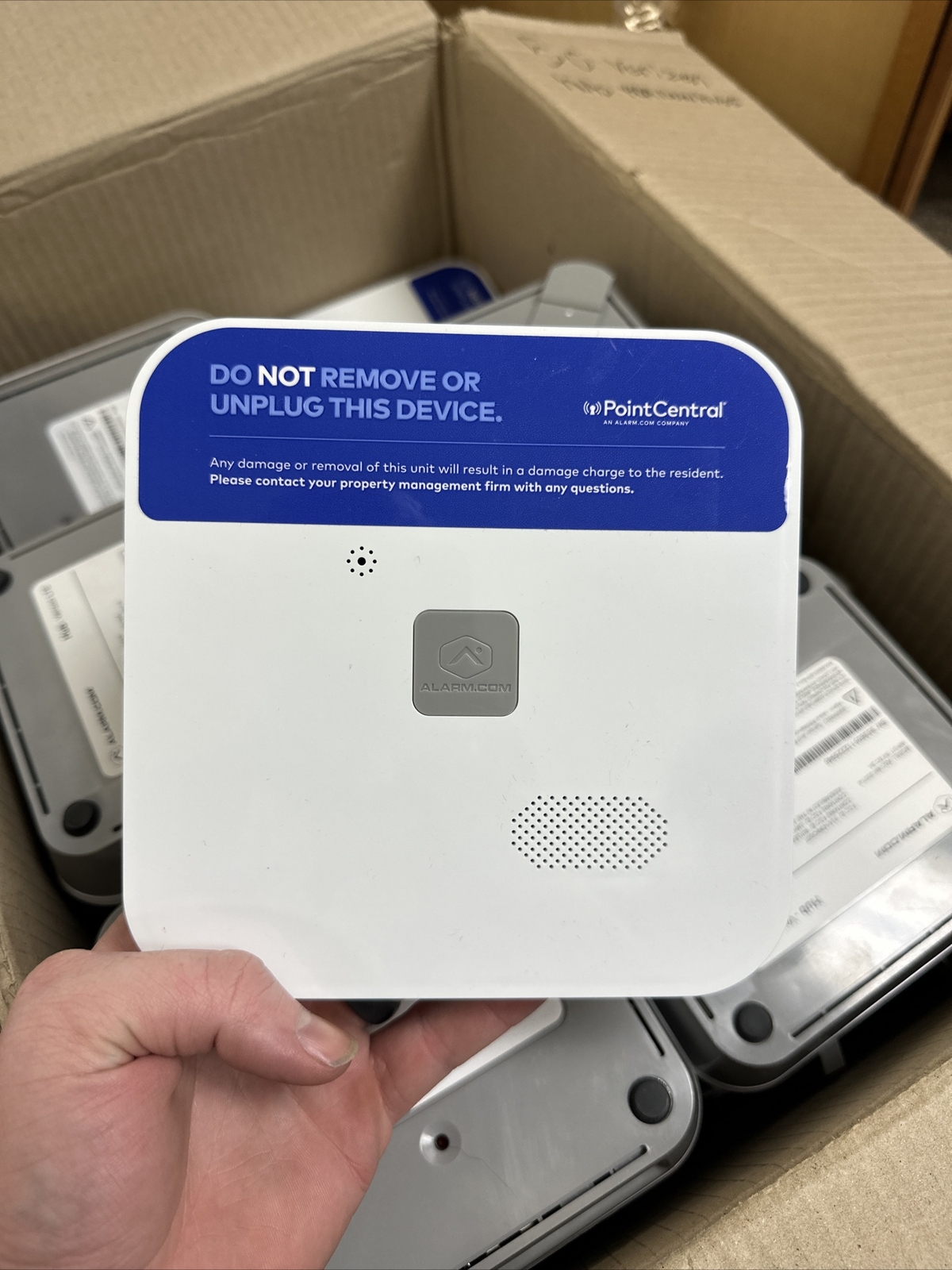 Alarm.com Hub – Verizon LTE ( Ethernet Plug)