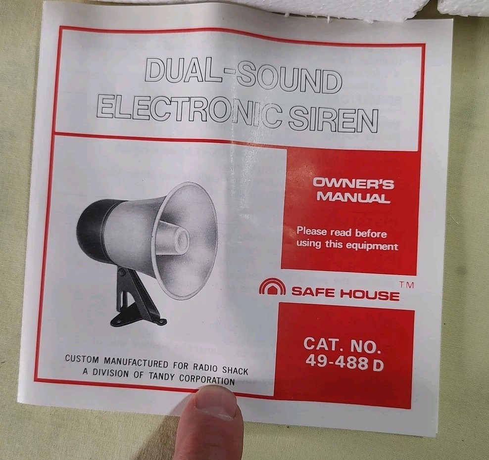 Safe House Two Sound Weatherproof Electronic Siren Vintage Radio Shack Alarm NOS