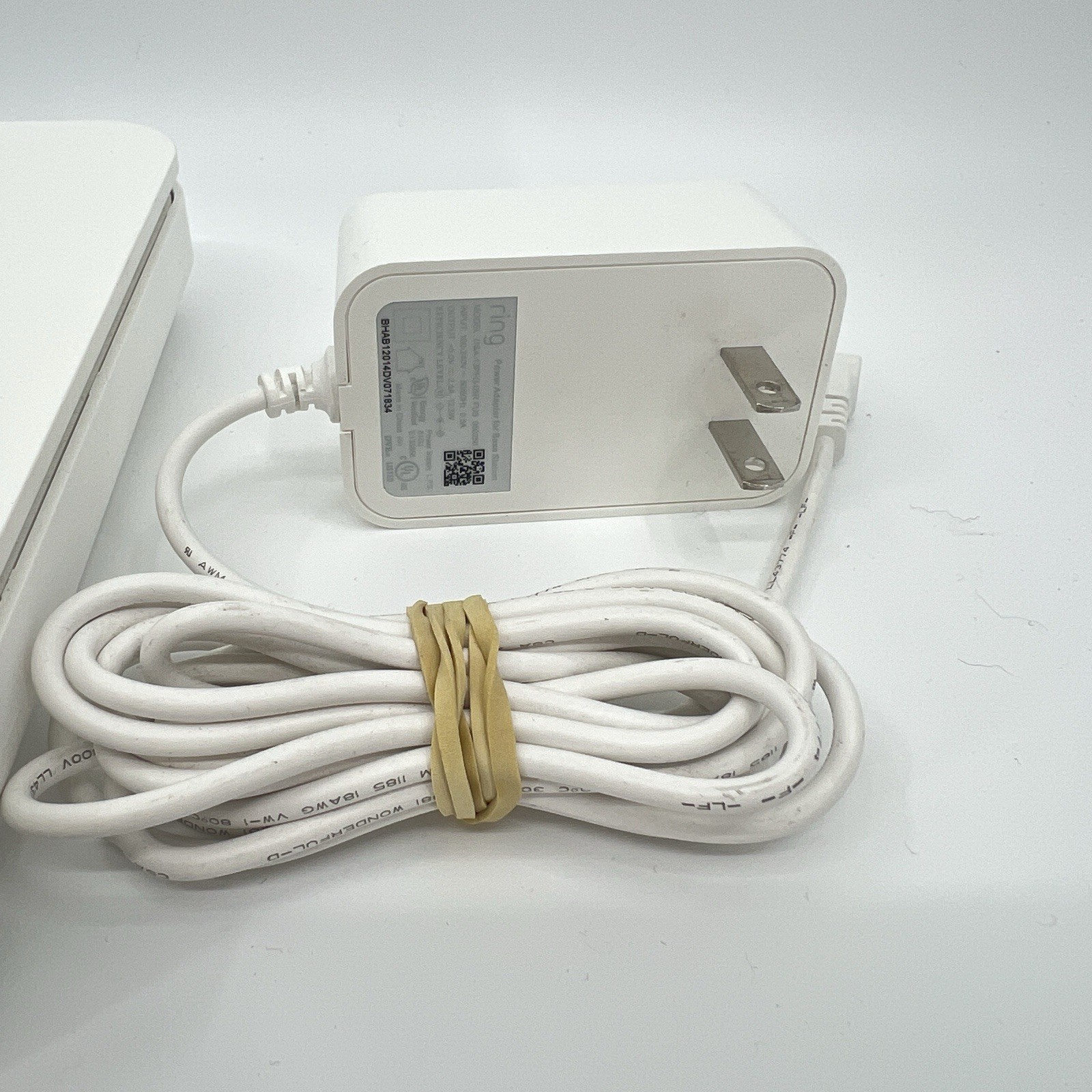 Ring Base Station US 4HB1U90EN0 Z Wave Plus With OEM Power Cable CLEAN