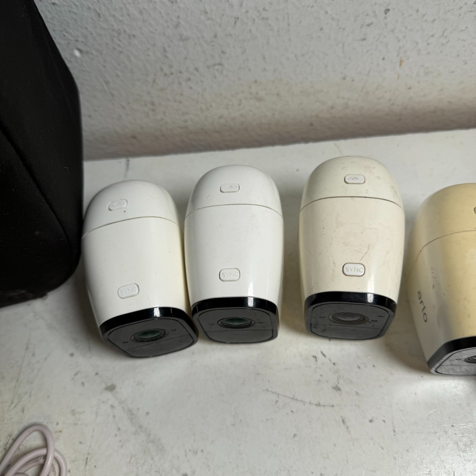 Netgear Arlo Pro White Smart Security Base Station Hub with Security Cameras