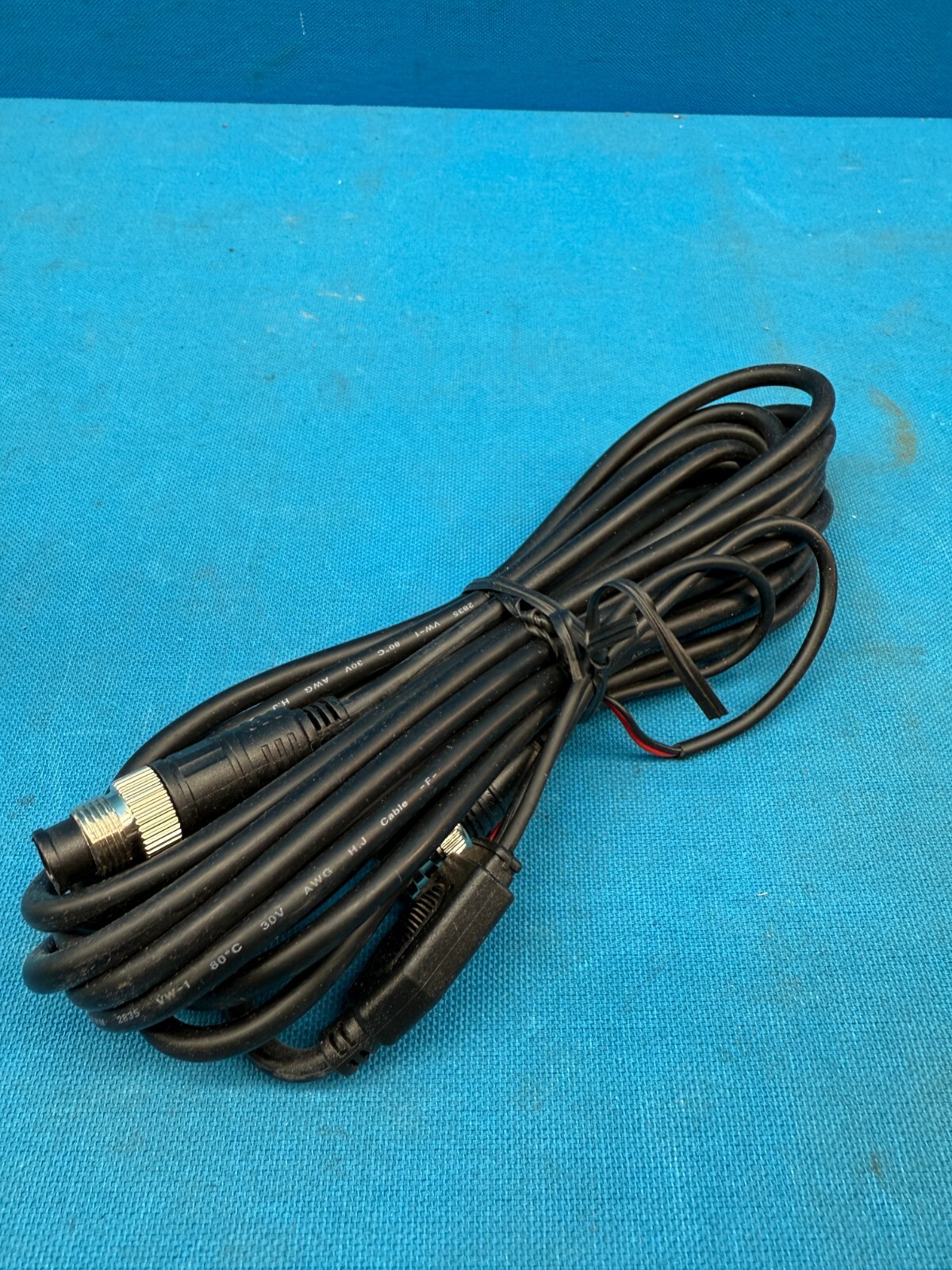 Weldex WDRV-3033CSN WDR 650TV 12VDC Normal Image Line Camera
