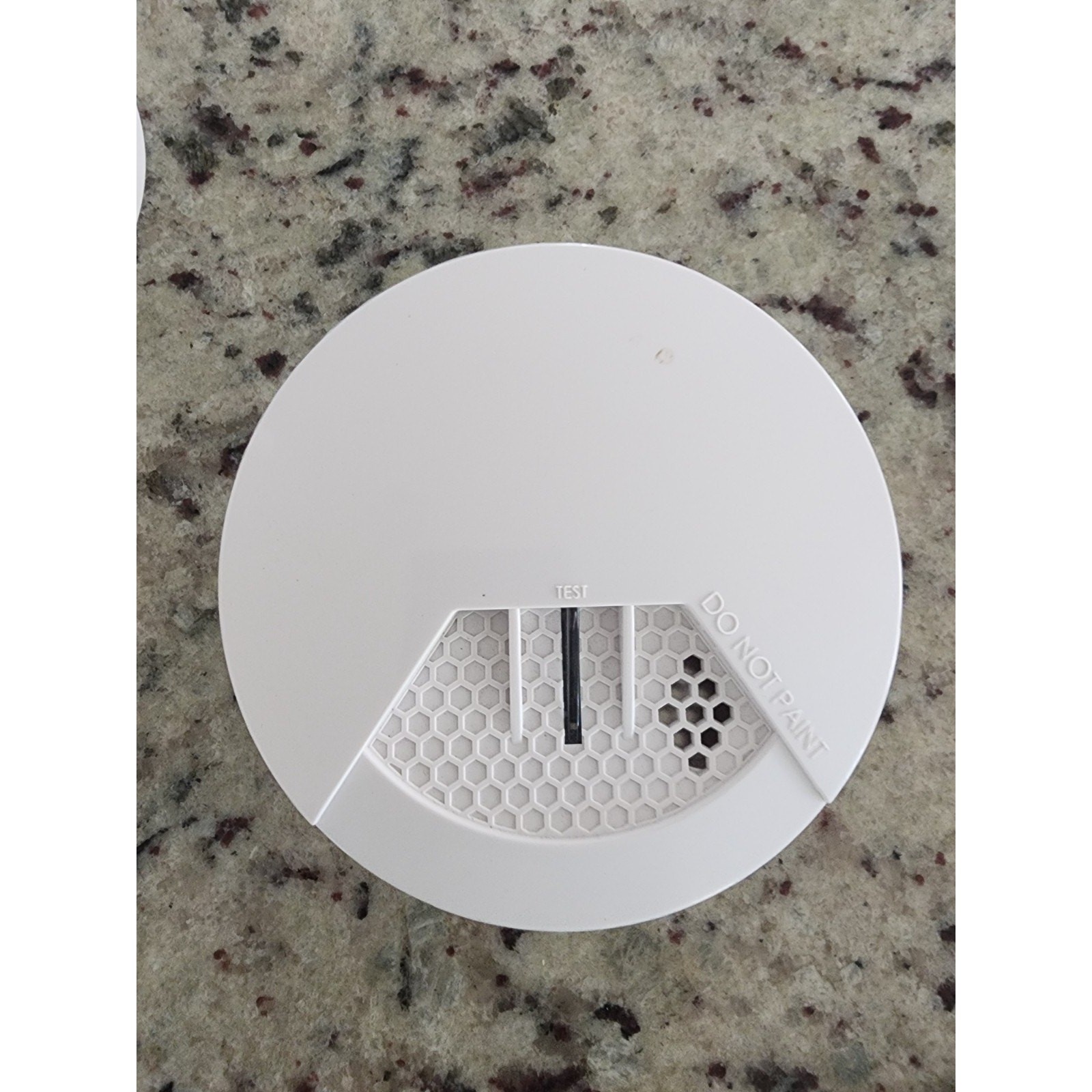 SimpliSafe Home Security System Bundle – FOR PARTS ONLY-NOT TESTED
