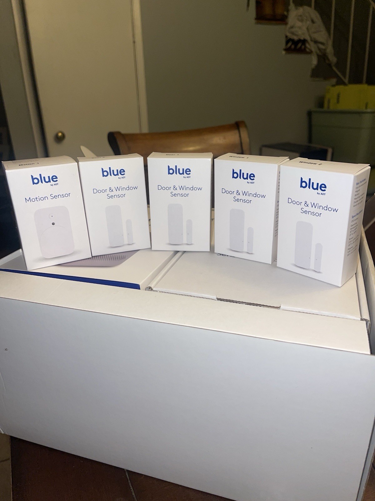 Blue by ADT Smart Home Hub Security System S40LR0-01 Hub, 4 Door/Window 1 Motion