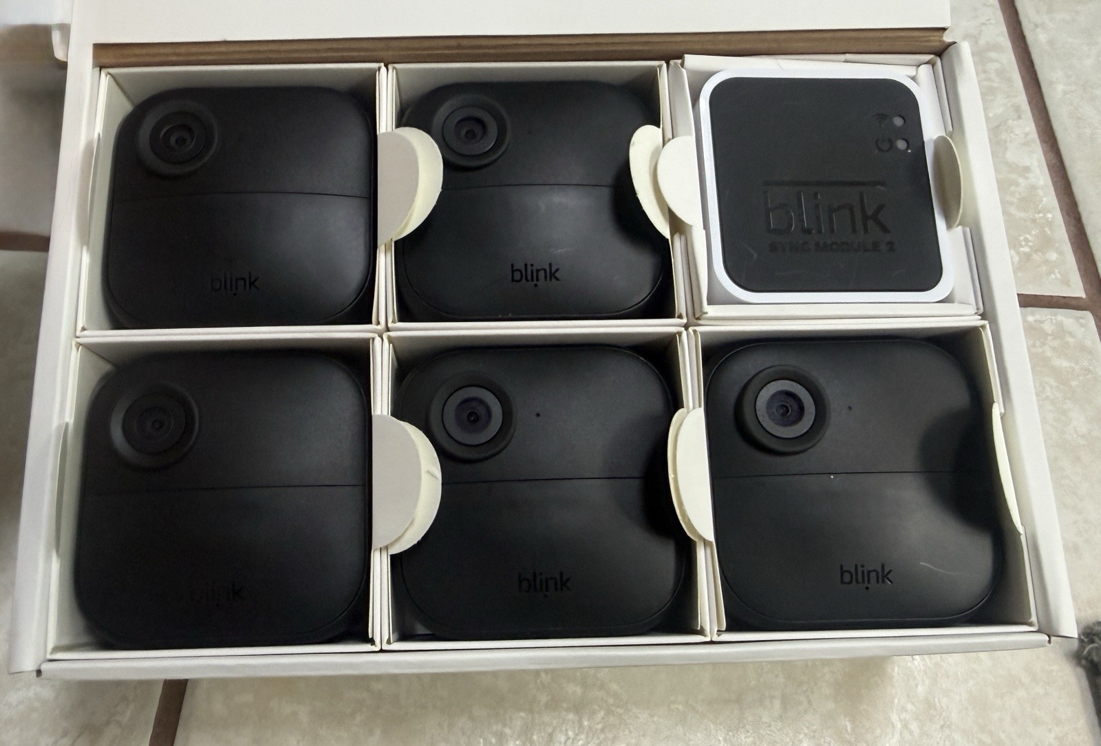 Blink Outdoor 4 Wireless 5-Cam System 1080p Night Vision, Sync Module & Mounts