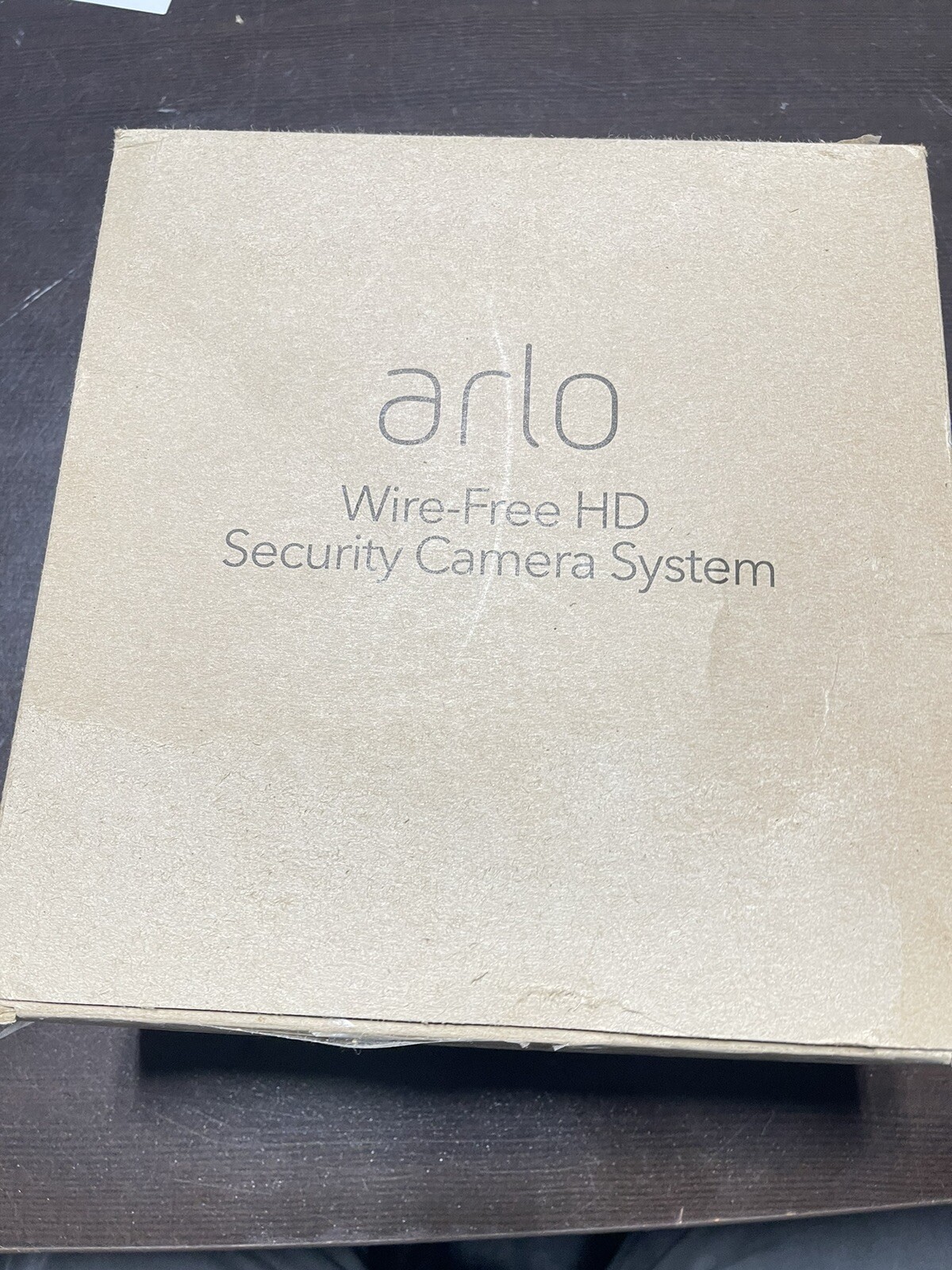 Arlo wireless home security system – 2 Cameras & Hub *USED