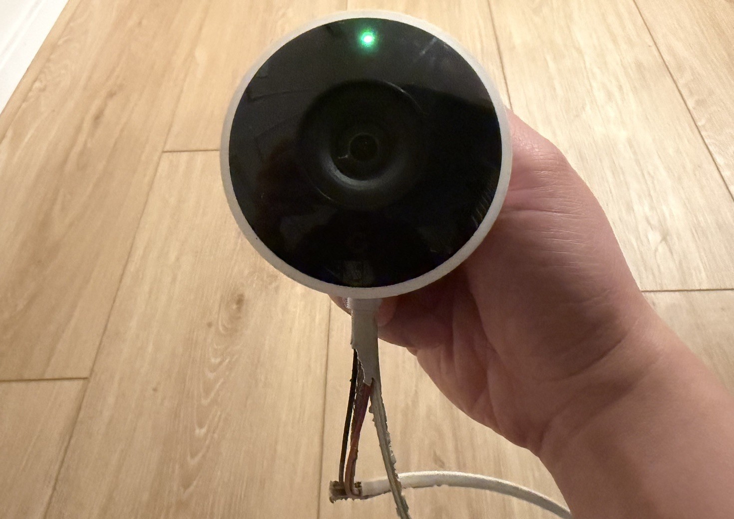 Google Nest NC2400ES Outdoor Security Cameras – 2 Pack READ DESCRIPTION