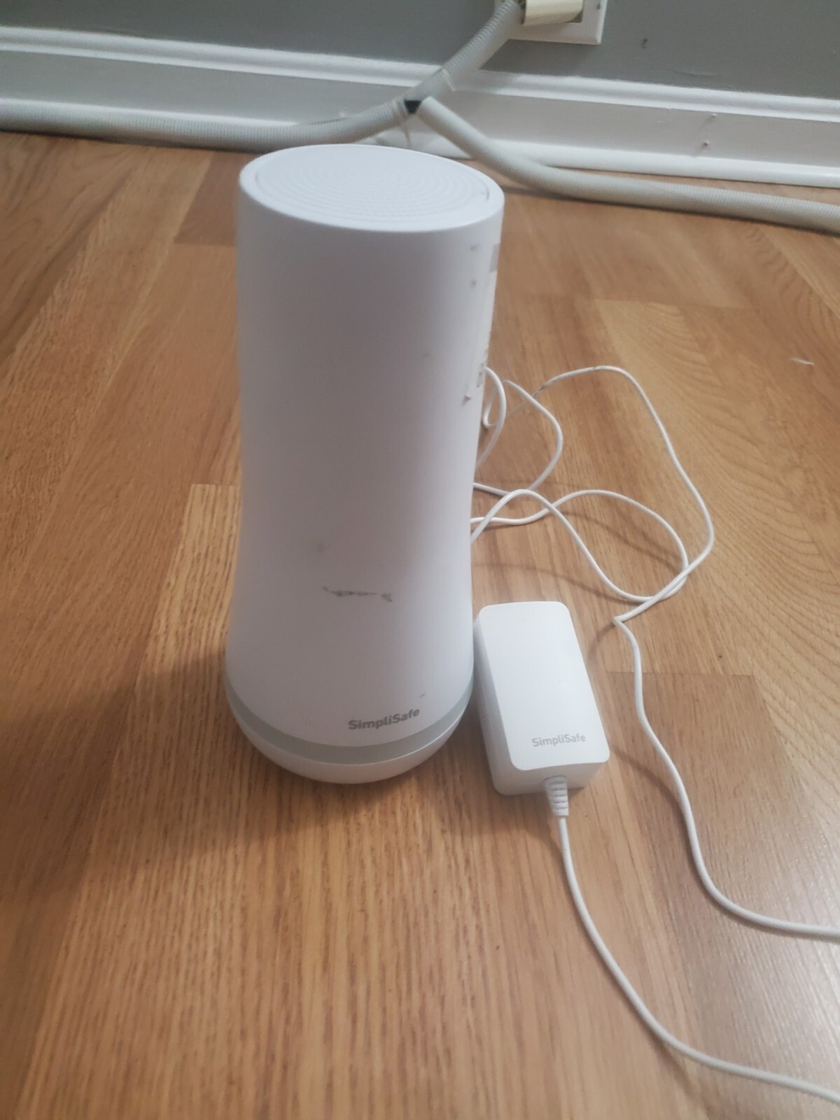 Simplisafe SSBS3 Home Security Base Station Only With Power Cord