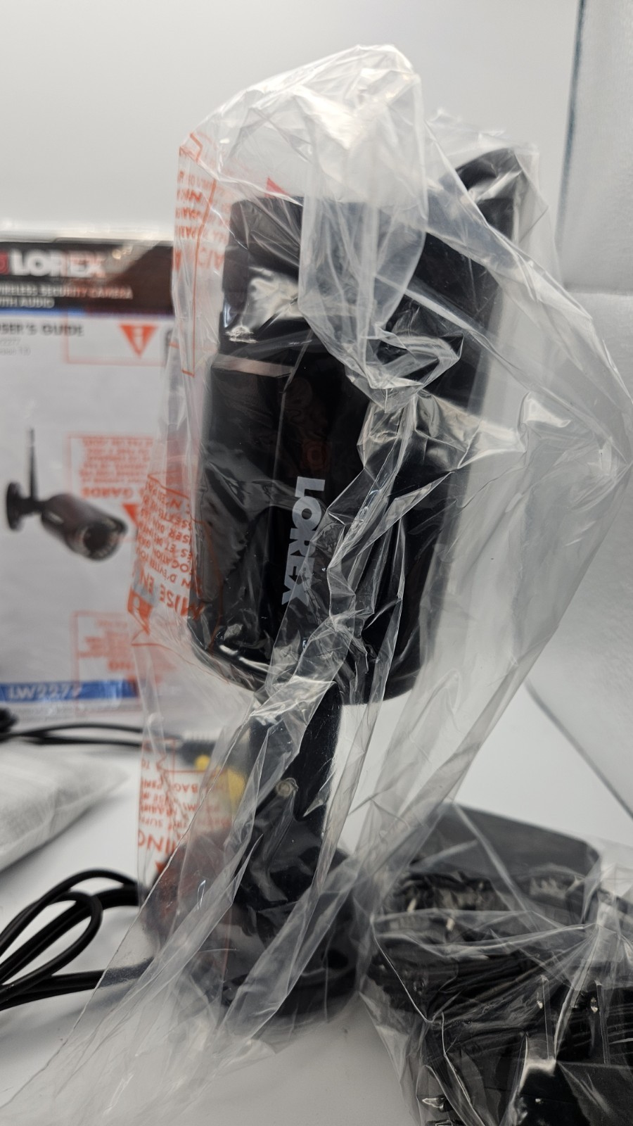 Lorex LW2277B Wireless Security Camera w/Power Supply & Receiver NEW Open Box