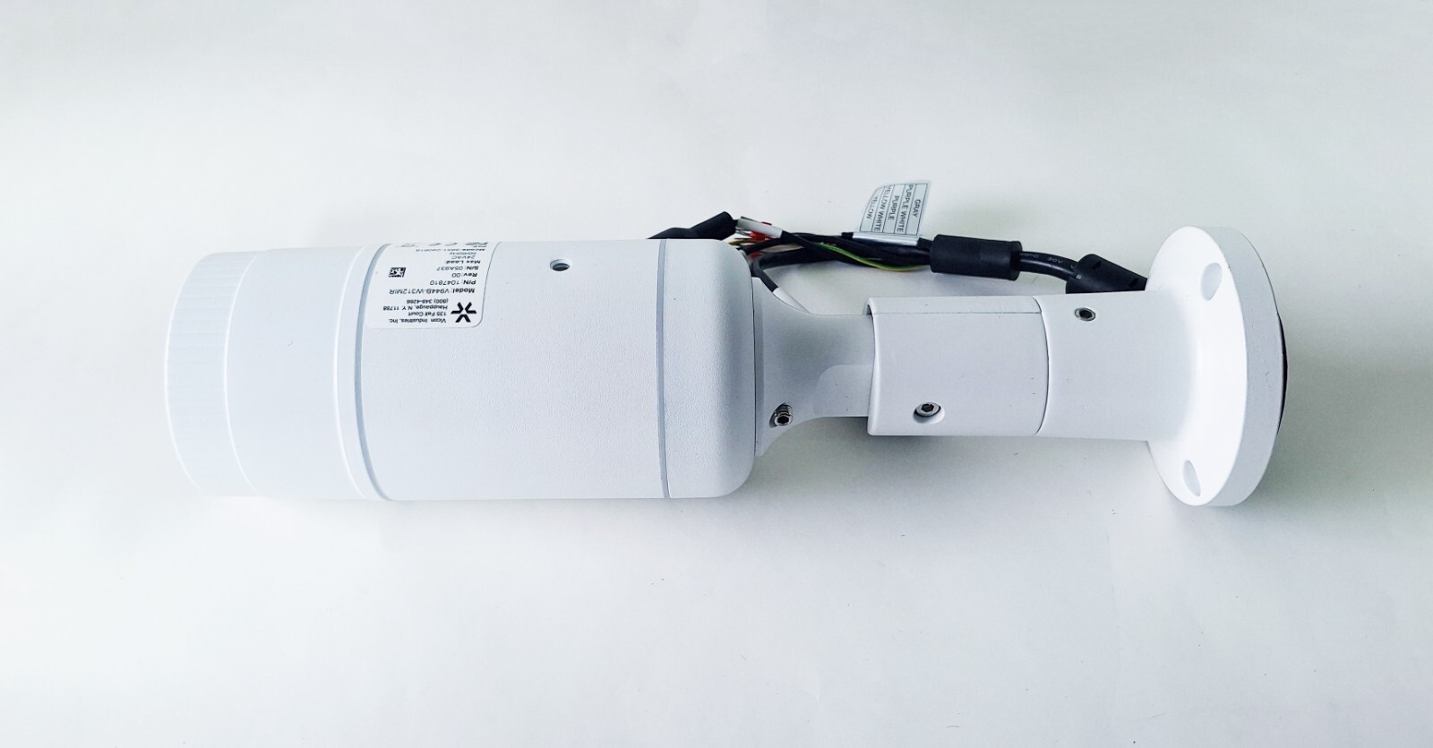 VICON V944B-W312MIR OUTDOOR FIXED NETWORK BULLET CAMERA; 4 MP; H.264/H.265;
