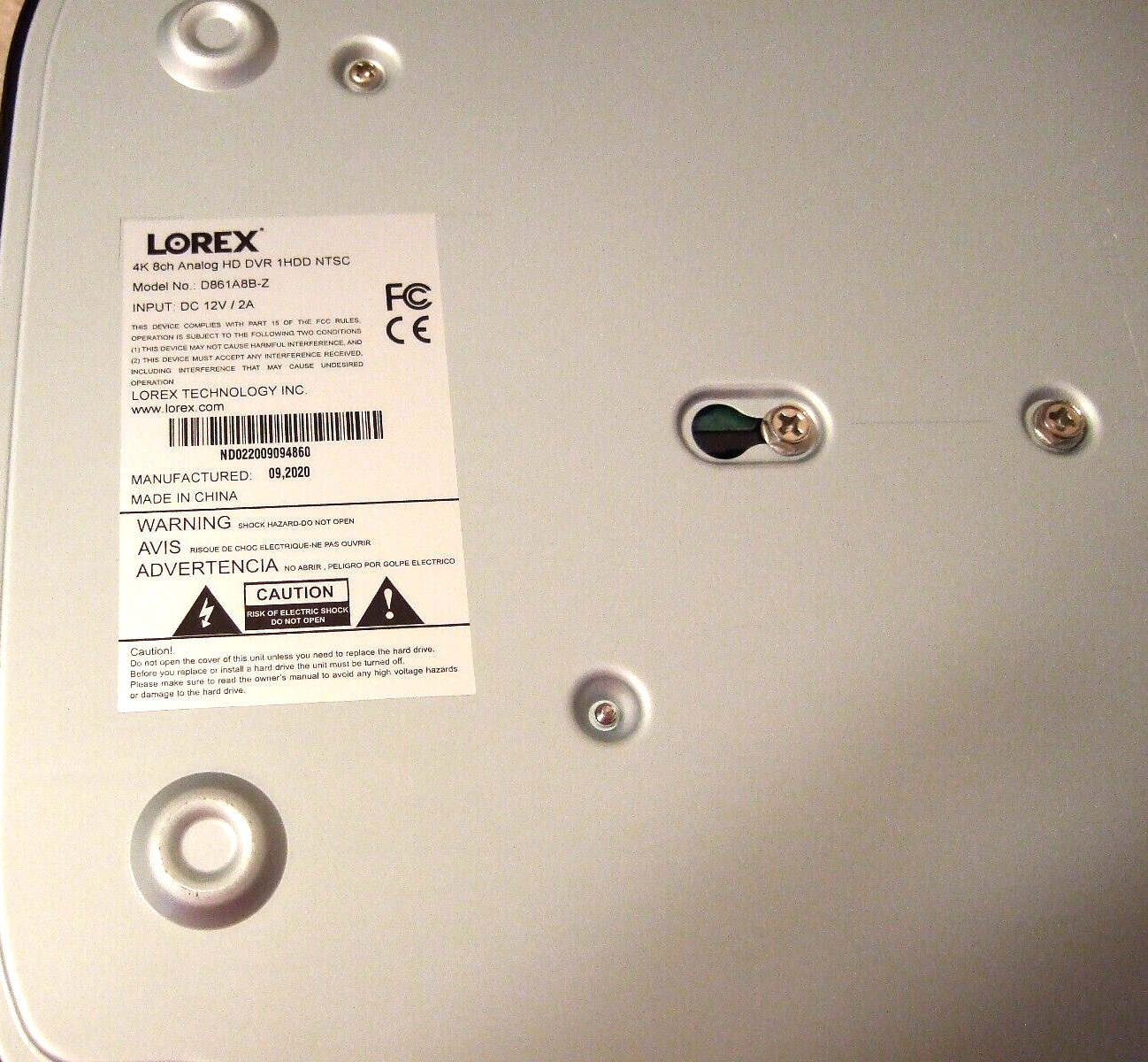 Lorex 4K Ultra HD 8CH 1TB Analog Security System – Complete System – NIB