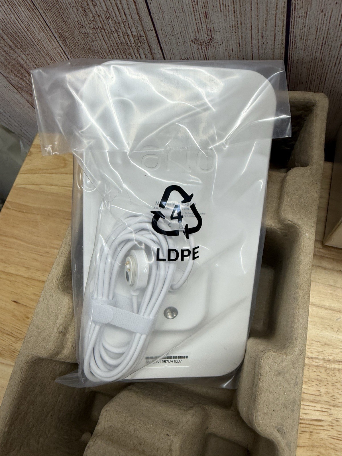ARLO White Solar Panel Charger VMA5600-10000S Ultra Box Dented NOB Open Box