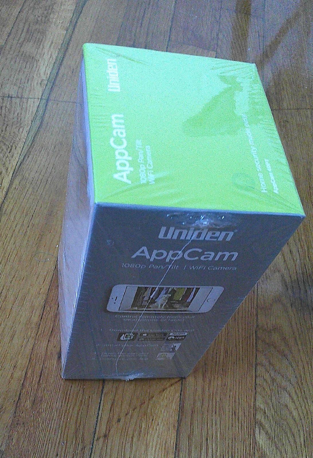 Uniden AppCam 1080p Pan Tilt Wifi Camera