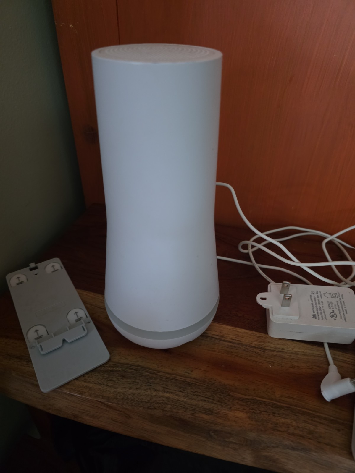 EUC SimpliSafe SSBS3 WiFi Base Station & Wireless Keypad
