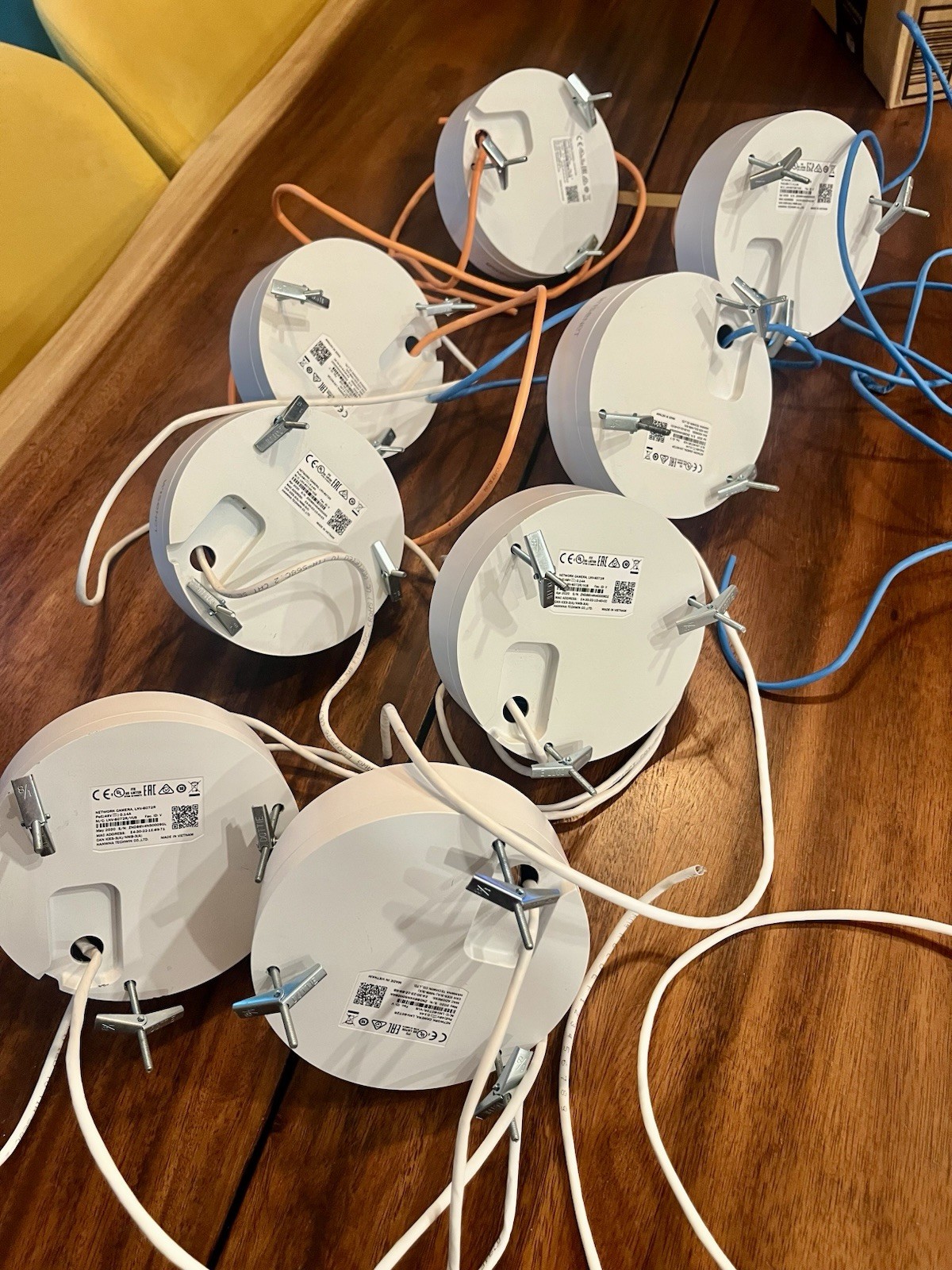 Wisenet LNV-6072R IP/Network PoE 48V Wired Dome Cameras Lot of 8 White