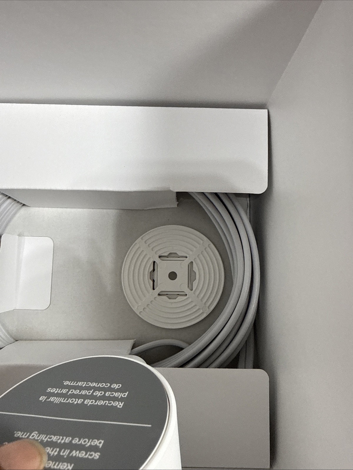 New Google Nest Cam Outdoor 1st Gen A0033 (NC2100ES) IOB