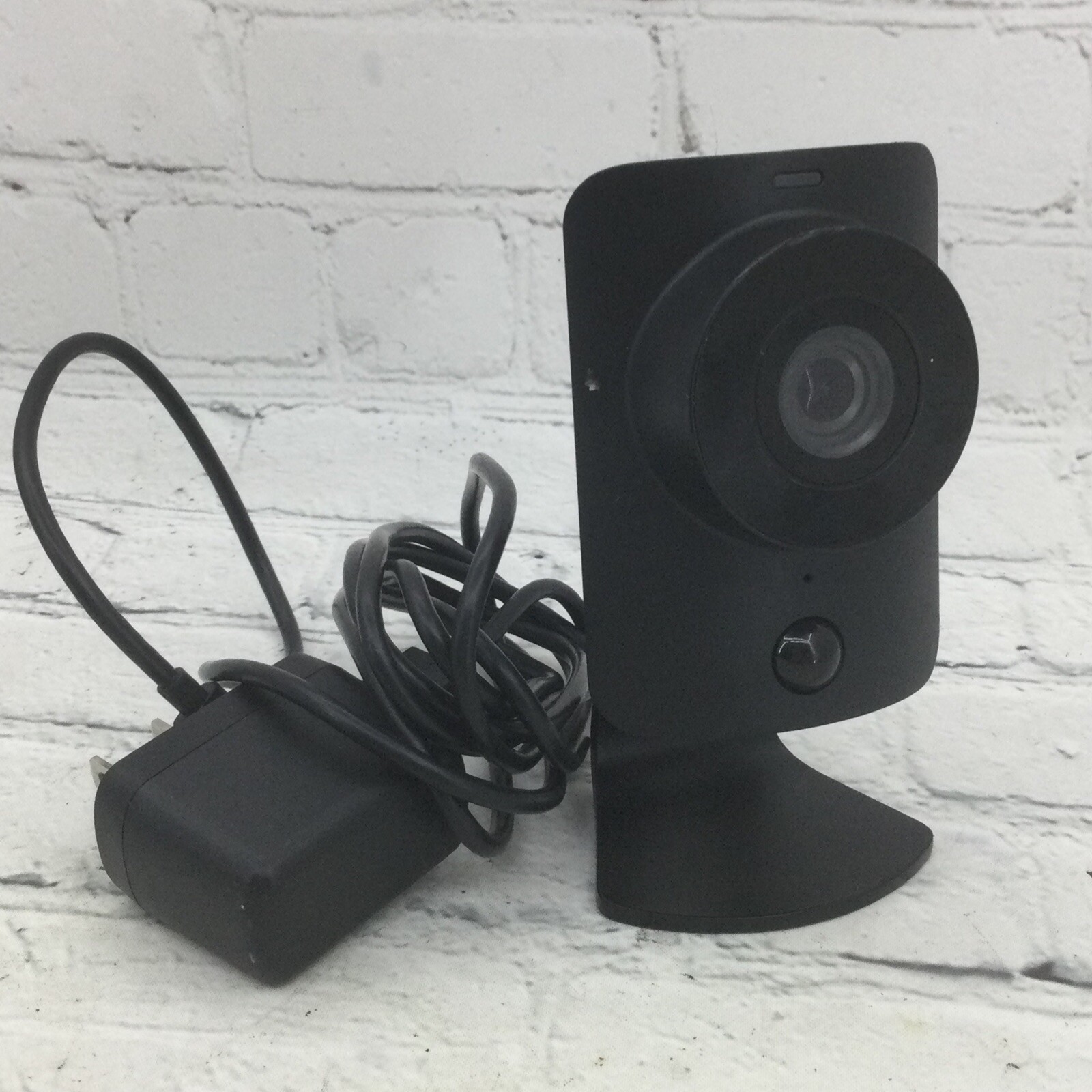 SimpliSafe SSCM2 SimpliCam Indoor HD Wi-Fi Security Camera – Black