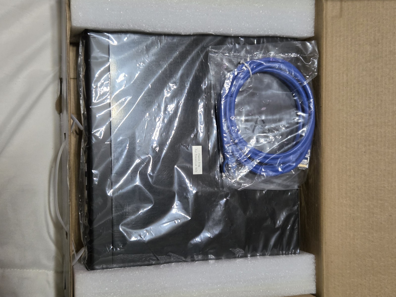 Proximus P16-41438-R 4-Channel CCTV DVR Kit 4 Cameras Night Vision 1080p Read