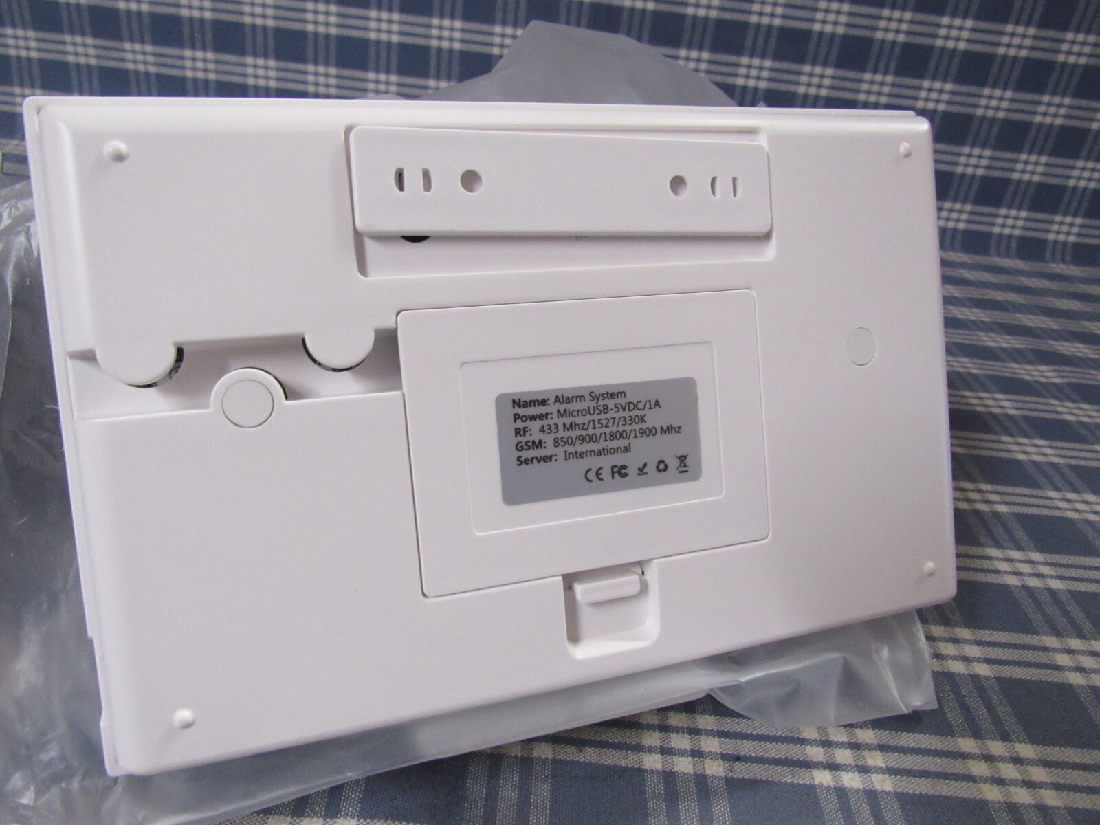 iSmartSafe Smart Home Security Basic Package. (Brand New) FAST FREE SHIPPING.