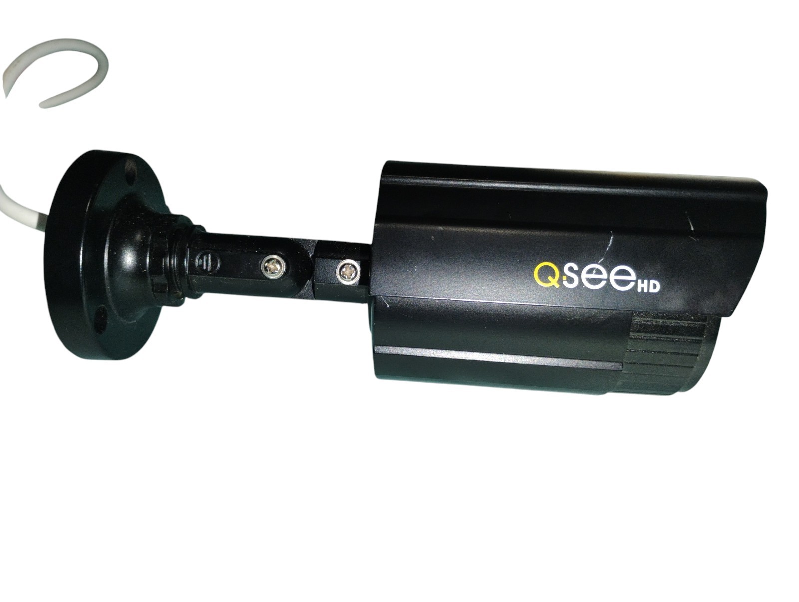 Q-See QTH8053B 1080p Bullet Camera with Cable & 100ft Night Vision