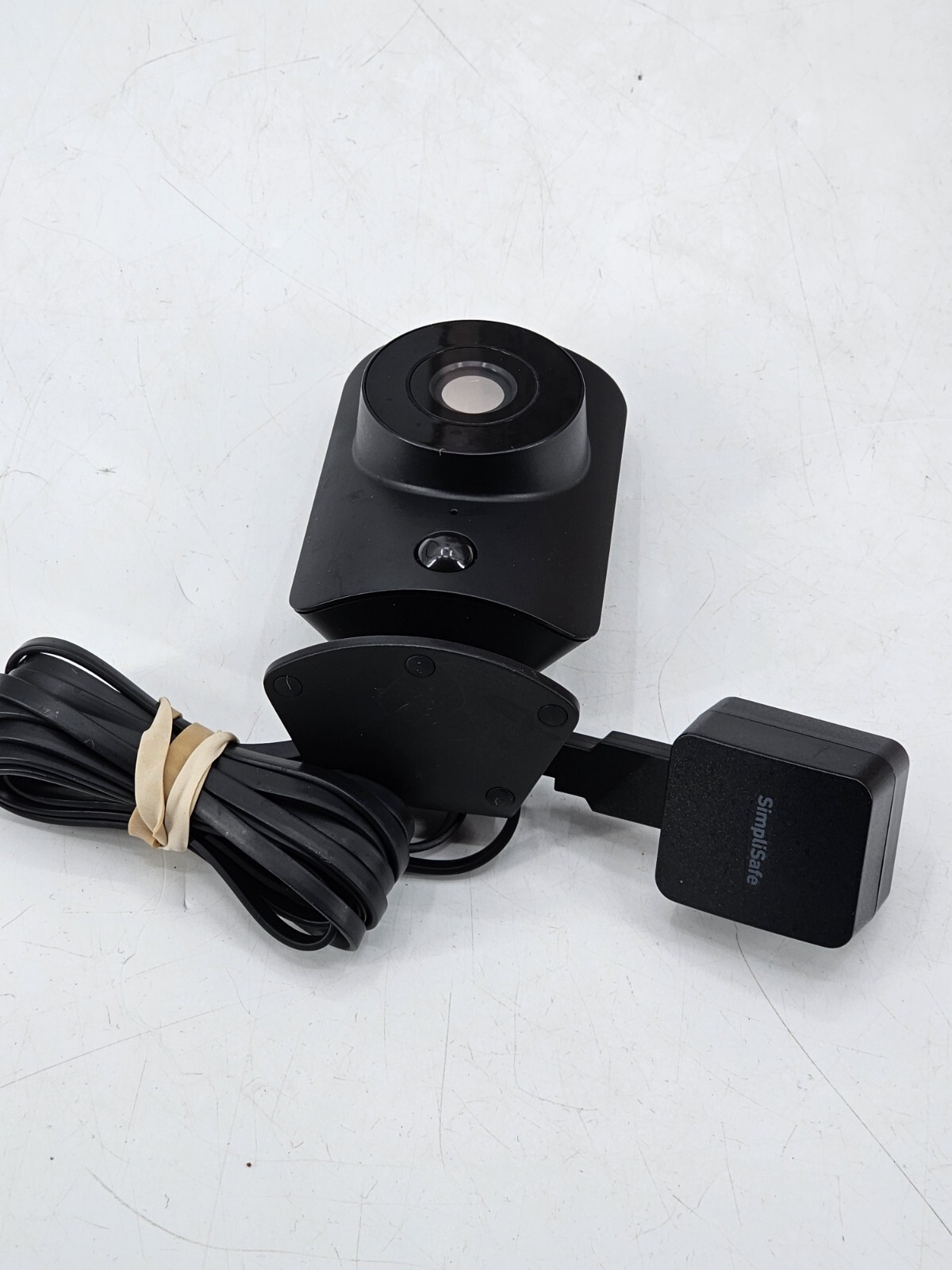 SimpliSafe [SSCM1] SimpliCam 1080p Wired Indoor Home Security Camera