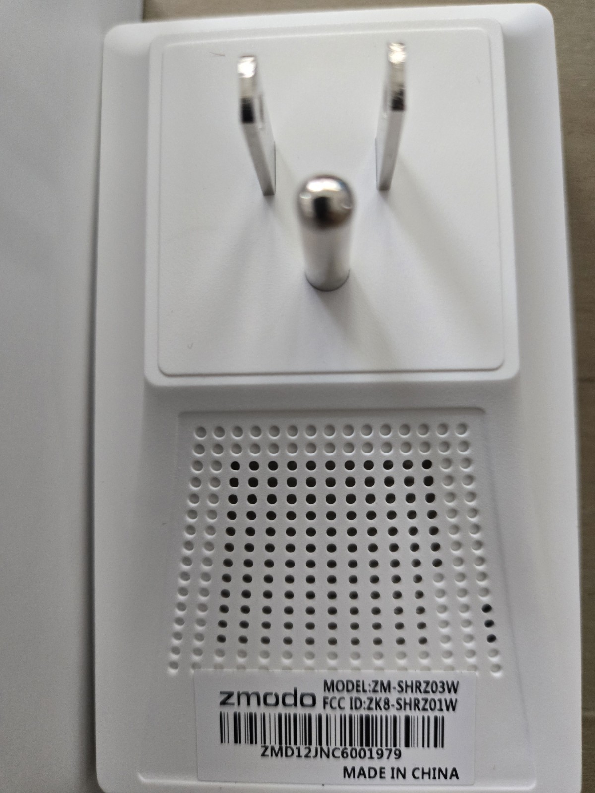 Zmodo Beam Alert WiFi Range Extender ZM-SHRZ03W White. Range 656ft. Open Box.