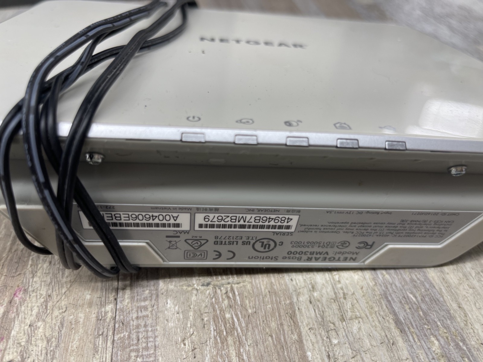 Netgear Arlo Base StationVMB3000 W/ 2 Cameras VMB3030 15PACK NEW BATTERY