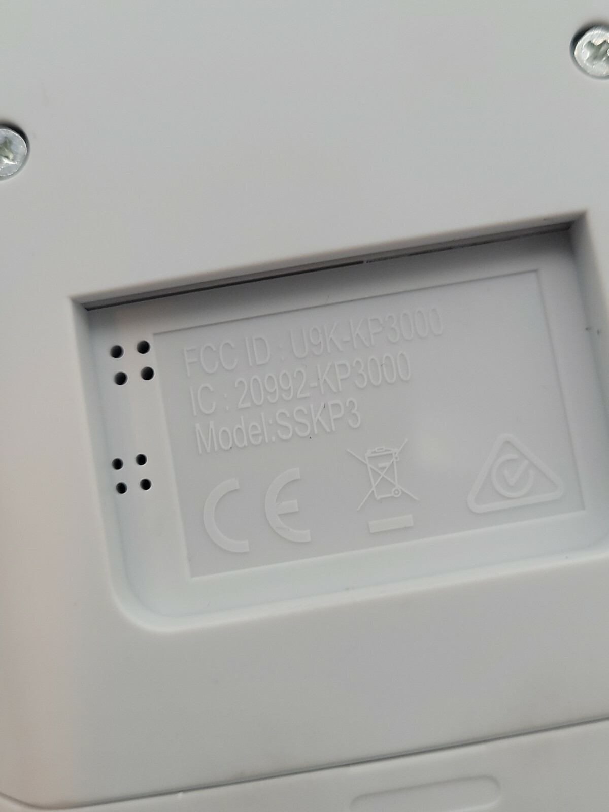 Simplisafe SSBS3- Base Station and Remote Only – Locked