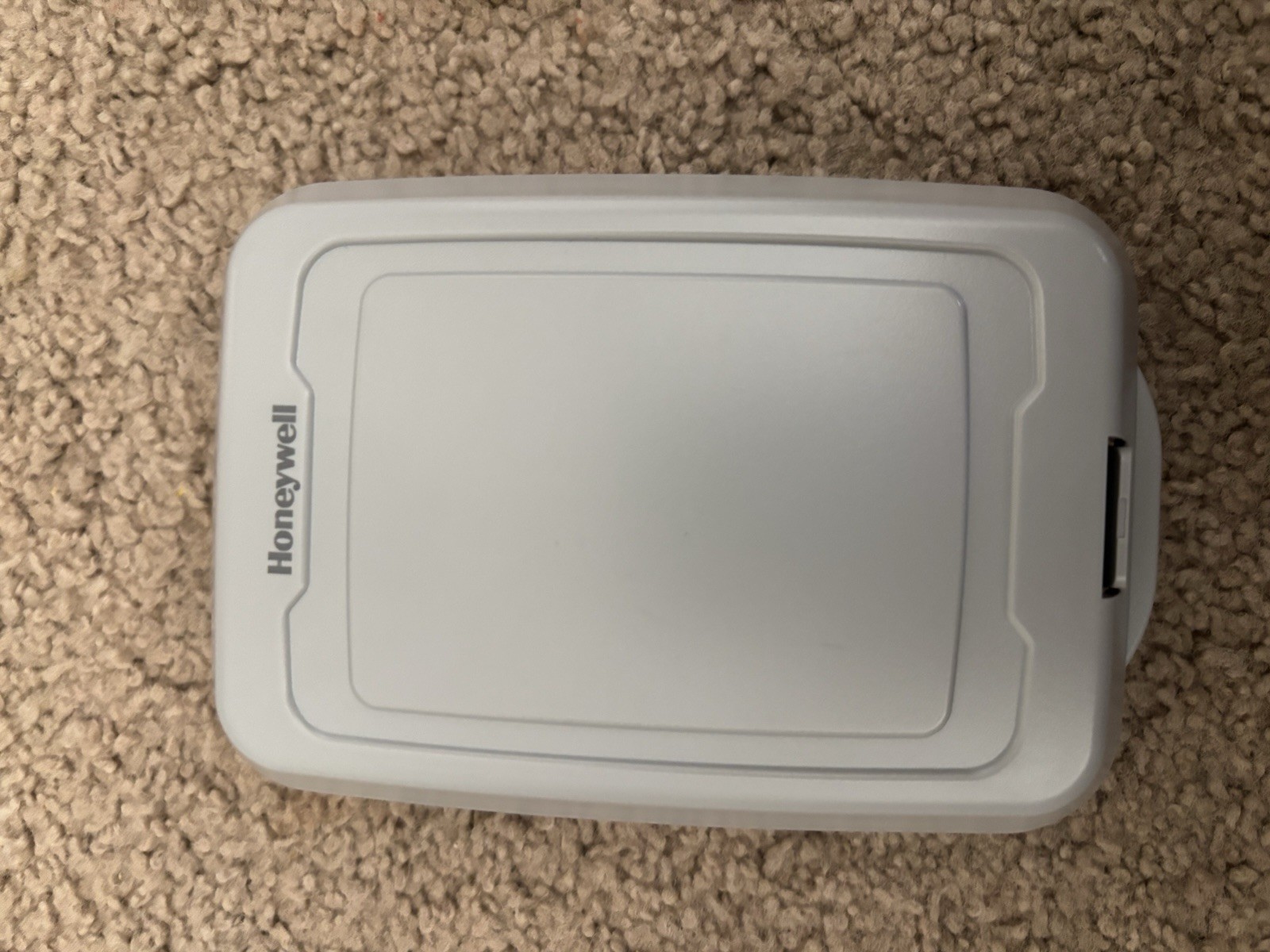Honeywell Smart Home Security Base Station, model RCHSOMV1