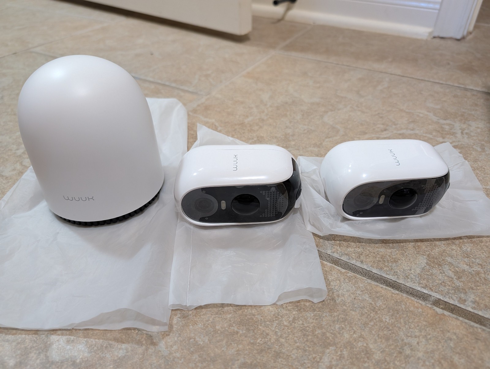 WUUK Wireless Cam Pro Kit (2 cams, 1 base station)