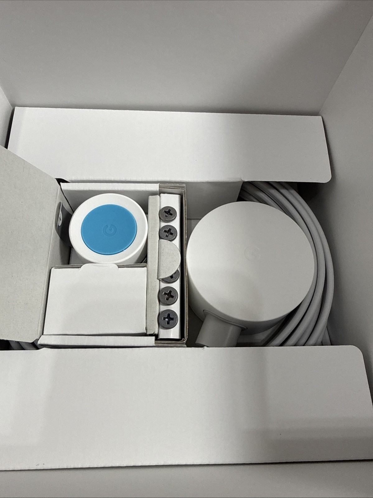 New Google Nest Cam Outdoor 1st Gen A0033 (NC2100ES) IOB