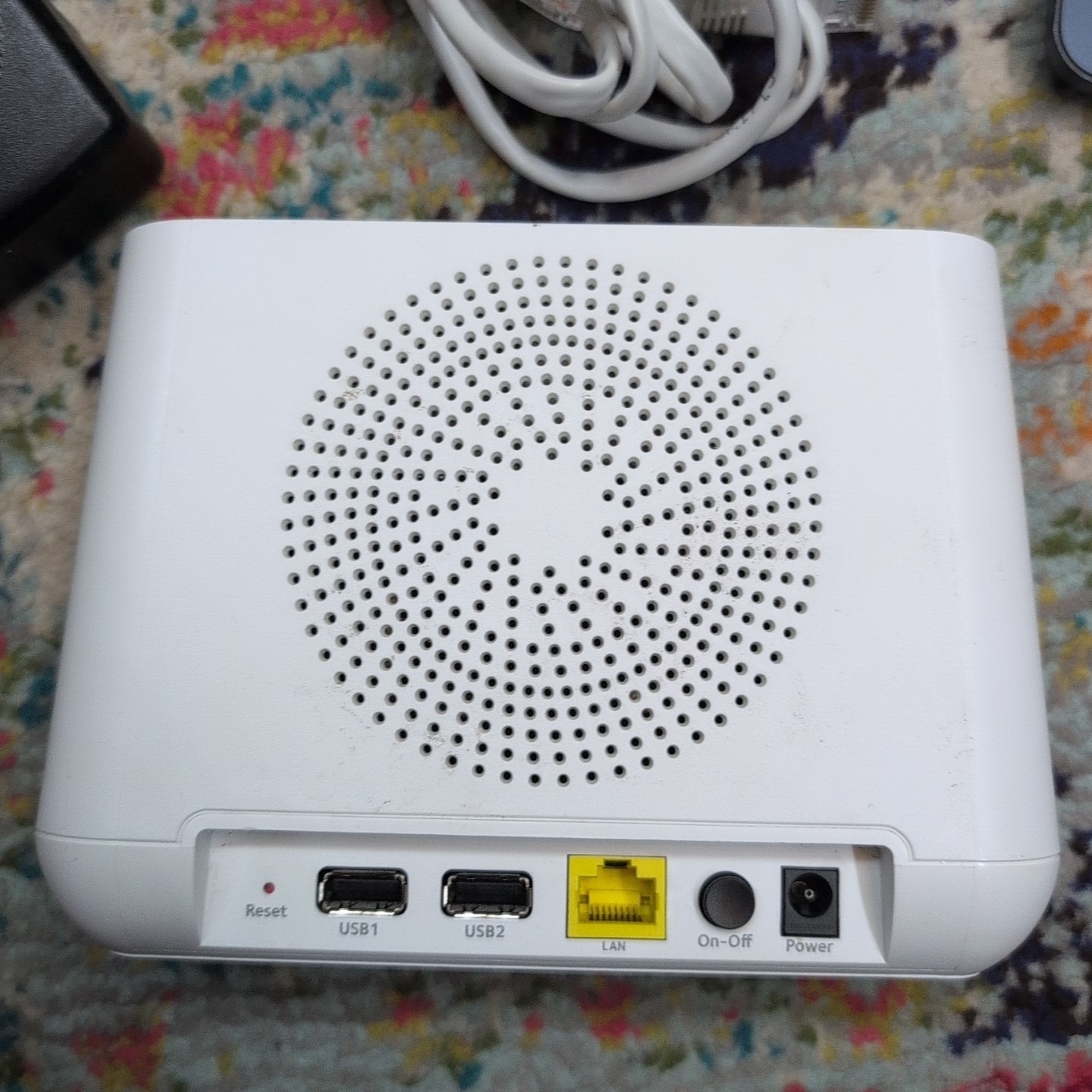 NETGEAR VMB4000 Arlo Pro Security Base Station w/AC Adapter (NO Cameras)