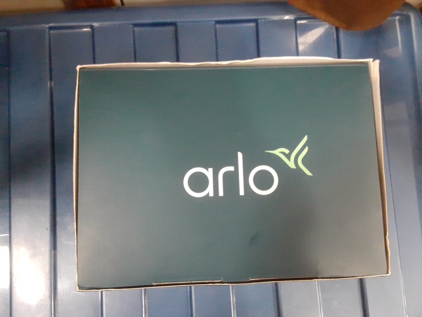 Brand New, Open Box, Arlo Pro 4 3-Cam Kit with Bonus Solar Panel – White, 2K ?