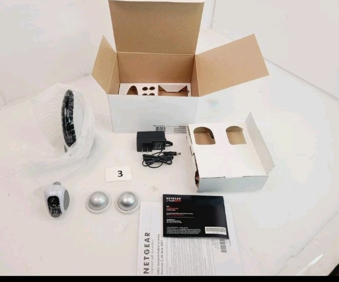 NETGEAR VueZone Wire-free Video Monitoring System VZSM2200-100NAS New